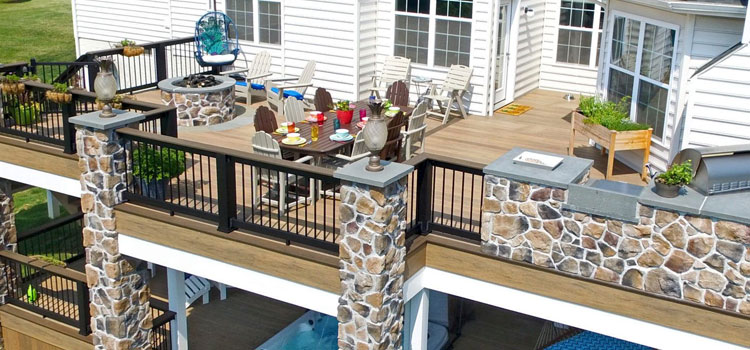 Custom Deck Design Contractors in Panorama City, CA